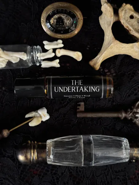 Hovedbilde The Undertaking Perfume Oil