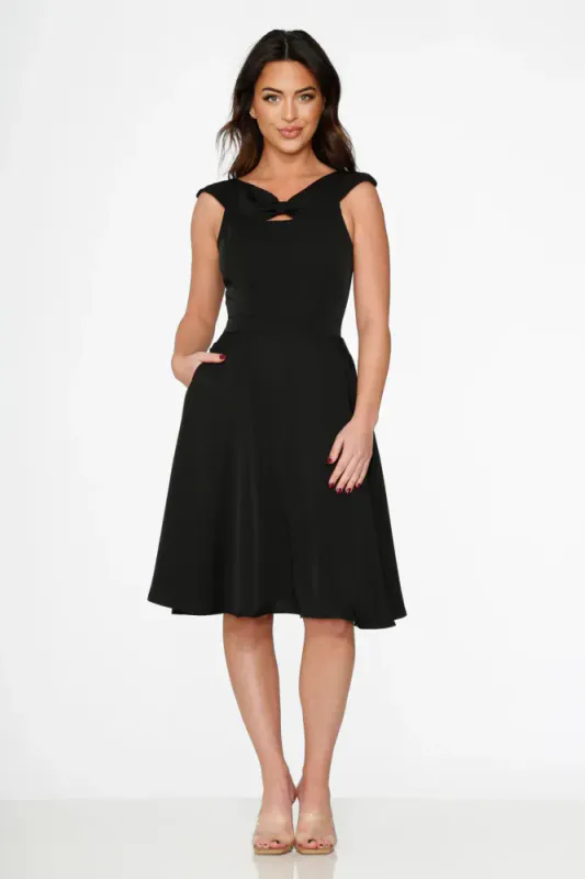 Embla Swing Dress [Black]