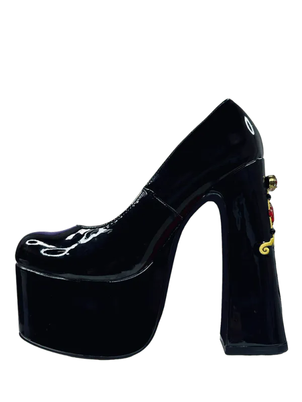 Elvira Dagger Pump