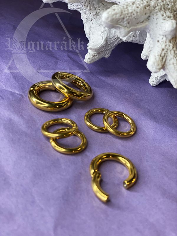 Ursula Hinged Segment Ring Gold
